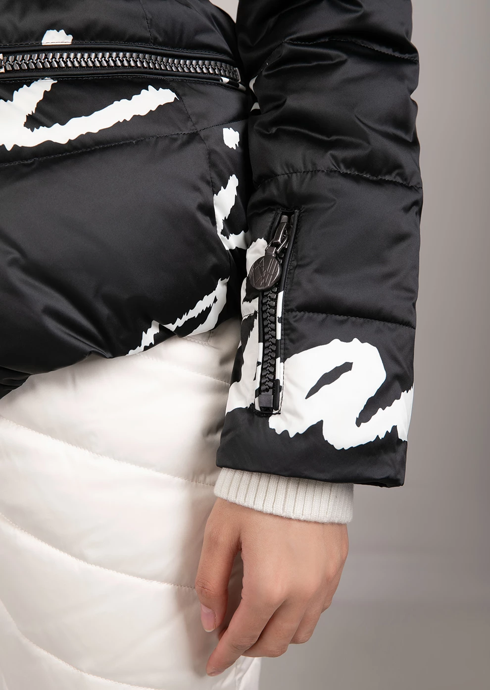 Короткий пуховик с капюшоном (1821OW-0012-OM228)