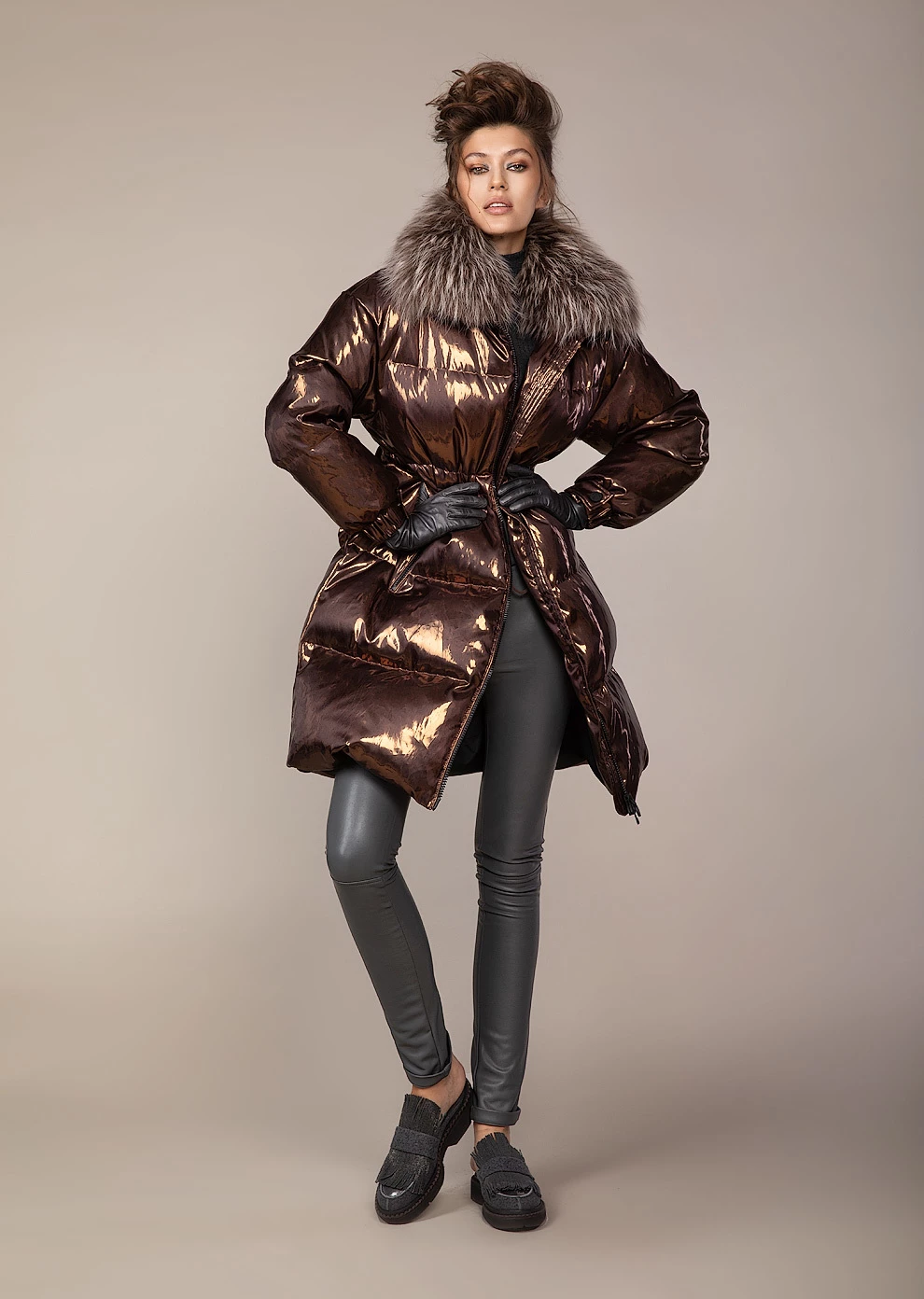 Пуховик с мехом (19W748-0243-IZ052)