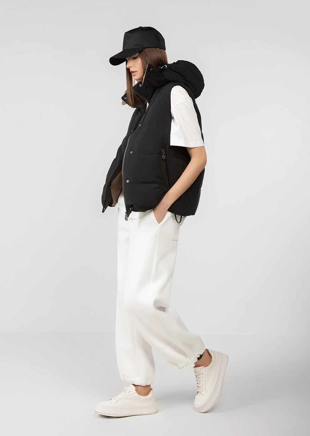 Короткий пуховый жилет (1194OW-0066-OY002)