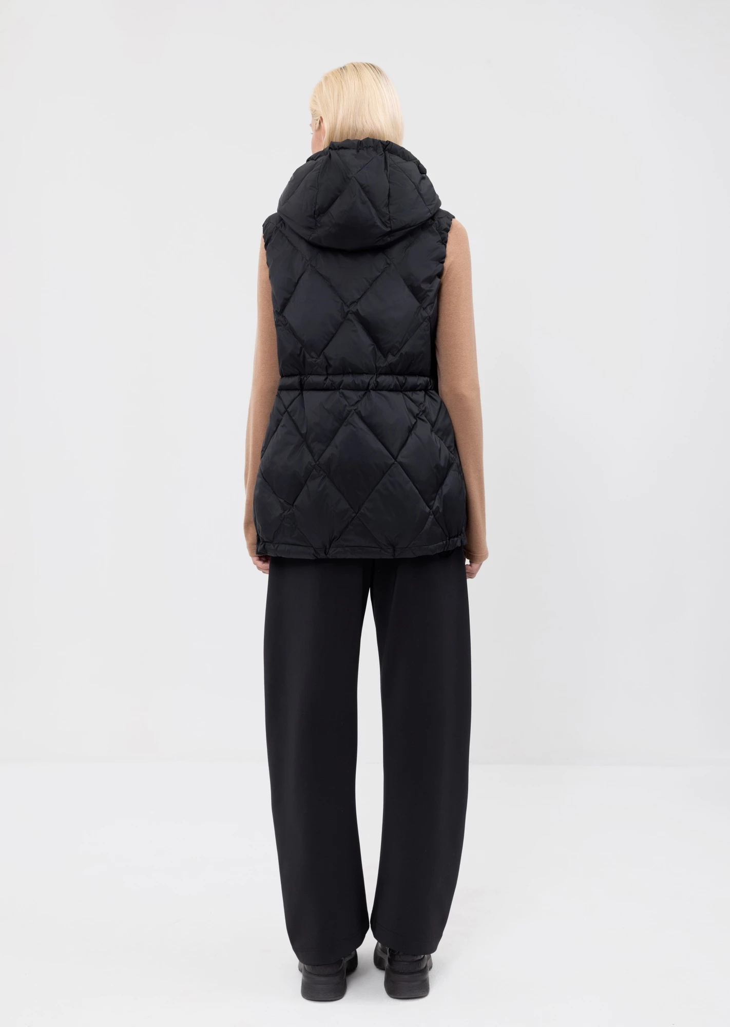 Облегчённый пуховый жилет (1525SW-1023-A101)