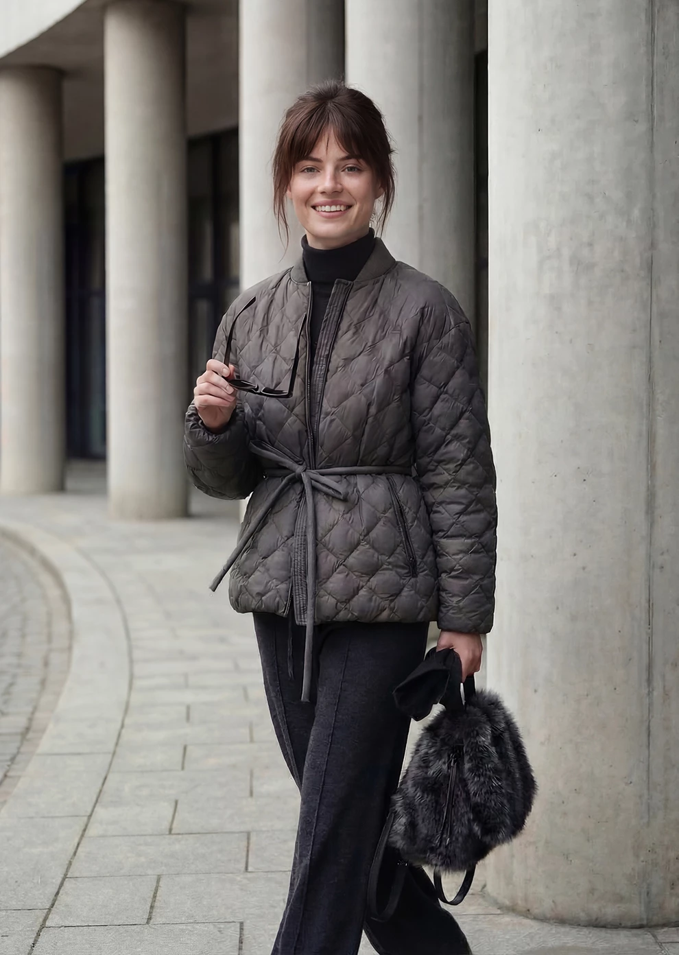 Сдержанный стиль от Naumi