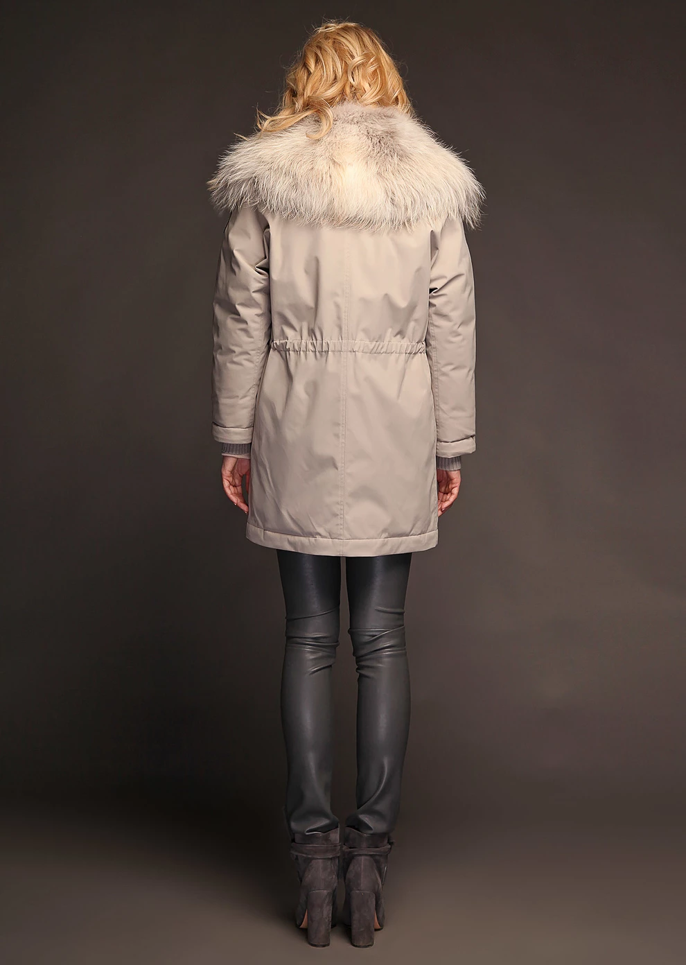 Парка женская зимняя (18W706-0212-G0024)