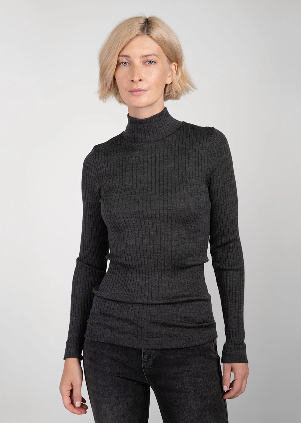 Водолазка из шерсти и шёлка (19W612-0000-IE691)