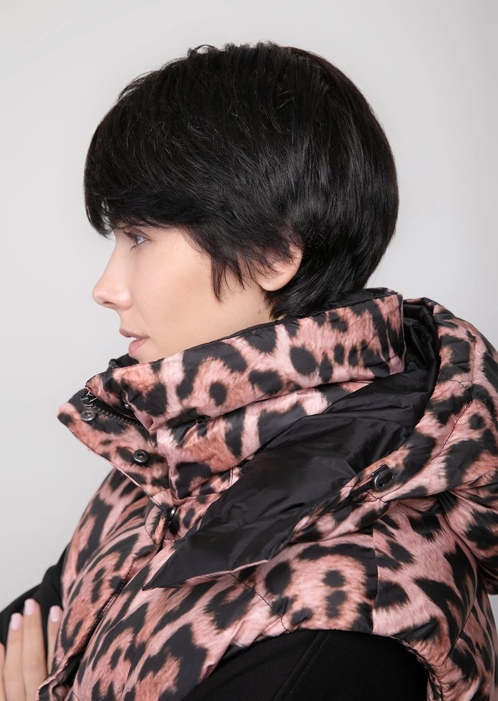 Короткий пуховый жилет (1192OW-0012-OK242)