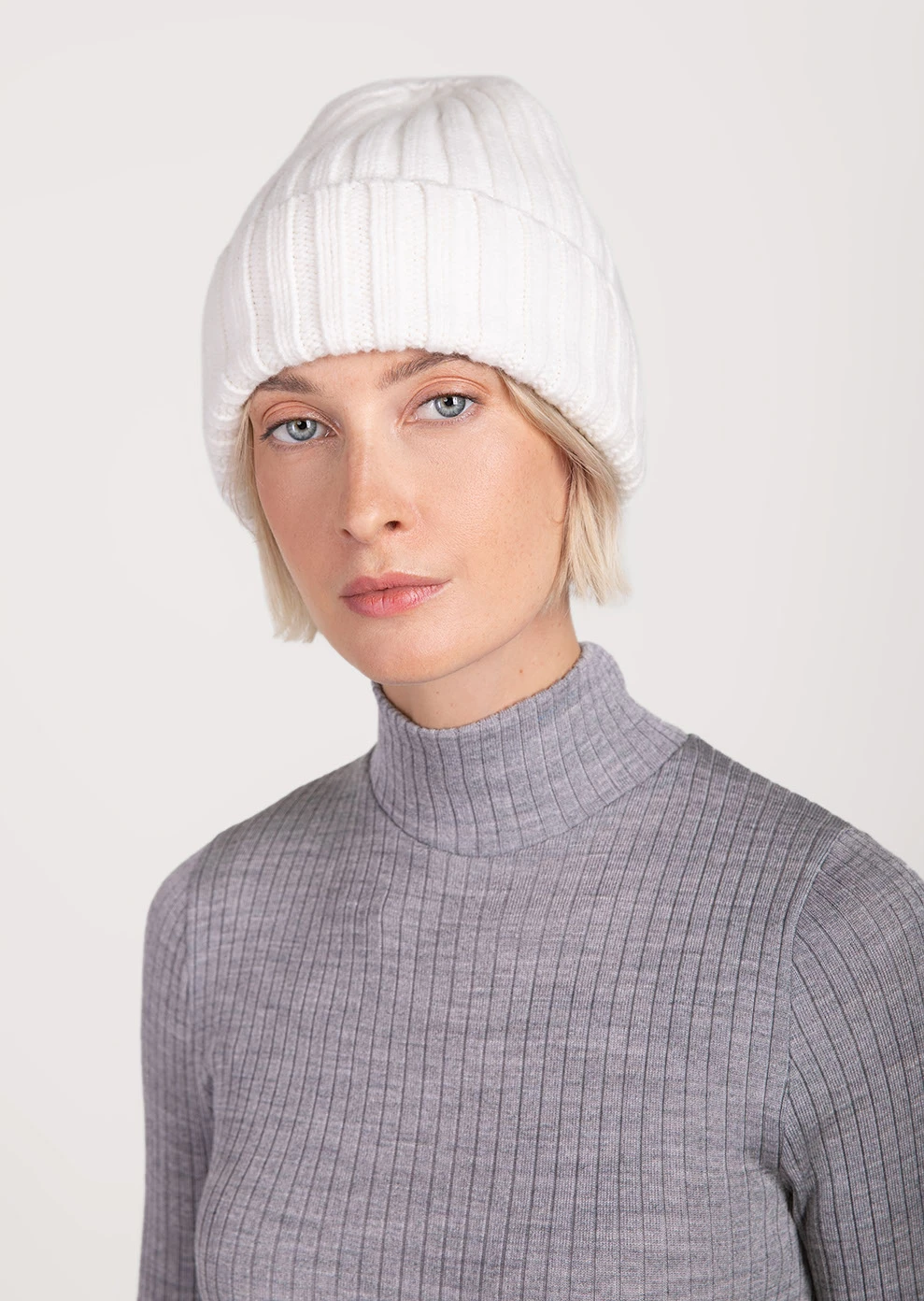 Шапка из шерсти (6323OW-0095-OM001)