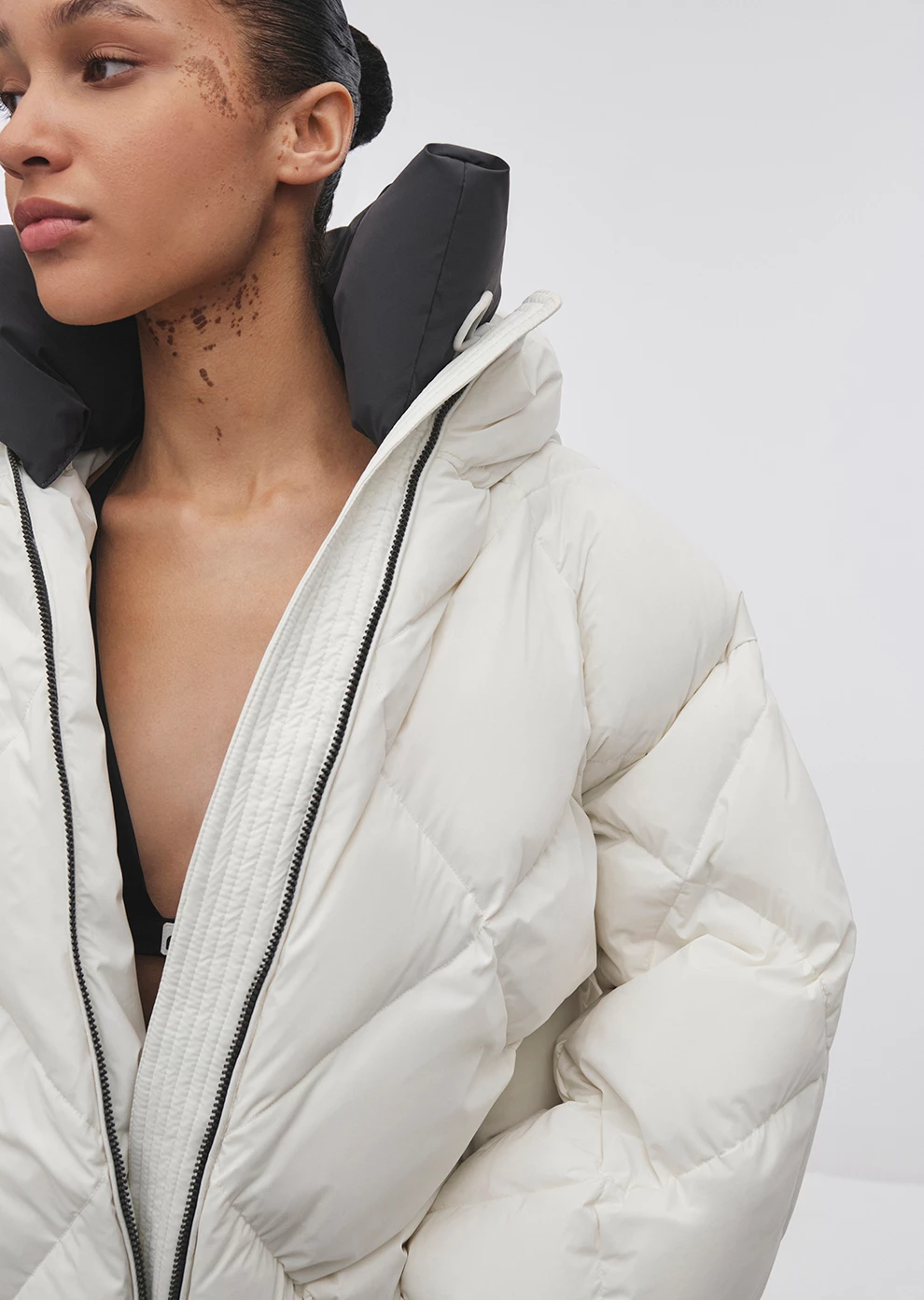 Короткий пуховик с капюшоном (1223SW-1021-A001)