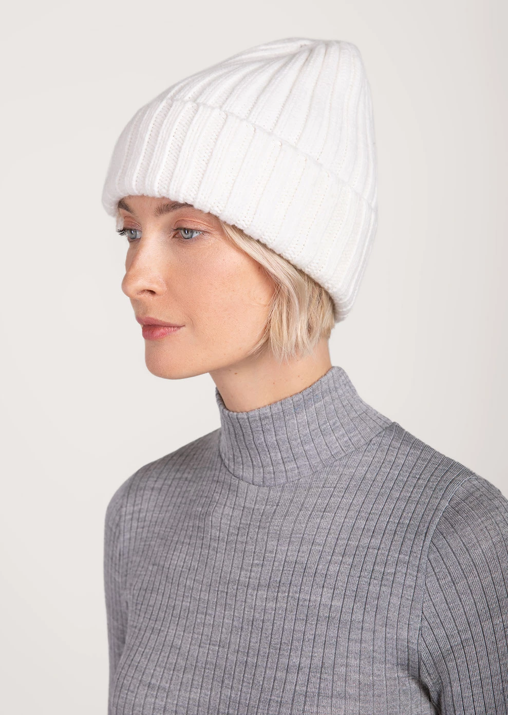 Шапка из шерсти (6323OW-0095-OM001)