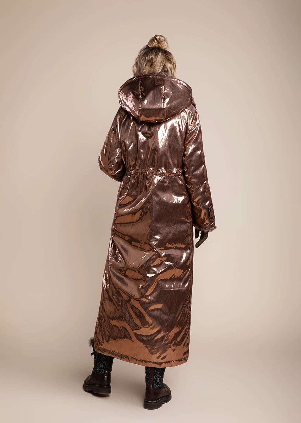 Пуховик с мехом (19W708-0443-IZ053)