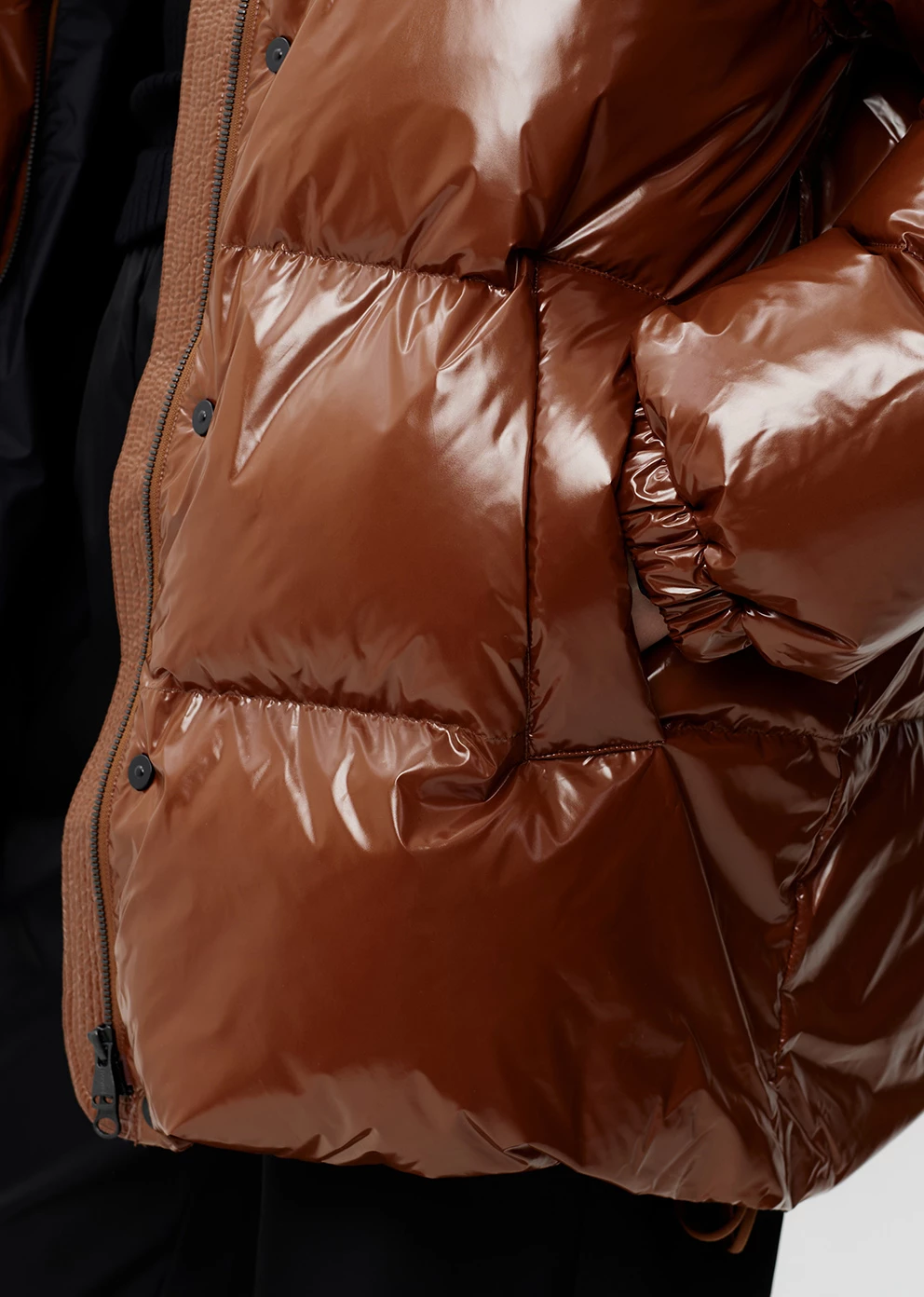 Пуховик зимний с капюшоном  (1756UW-1028-A504)