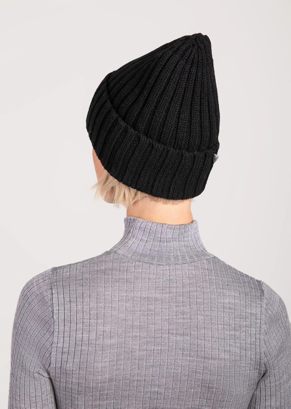 Шапка из шерсти (6323OW-0095-OM002)