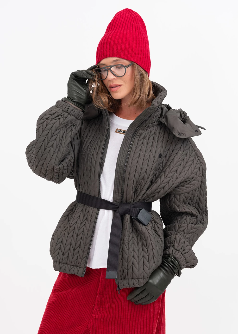 Куртка женская короткая с капюшоном naumi (1875UW-1023-A604)