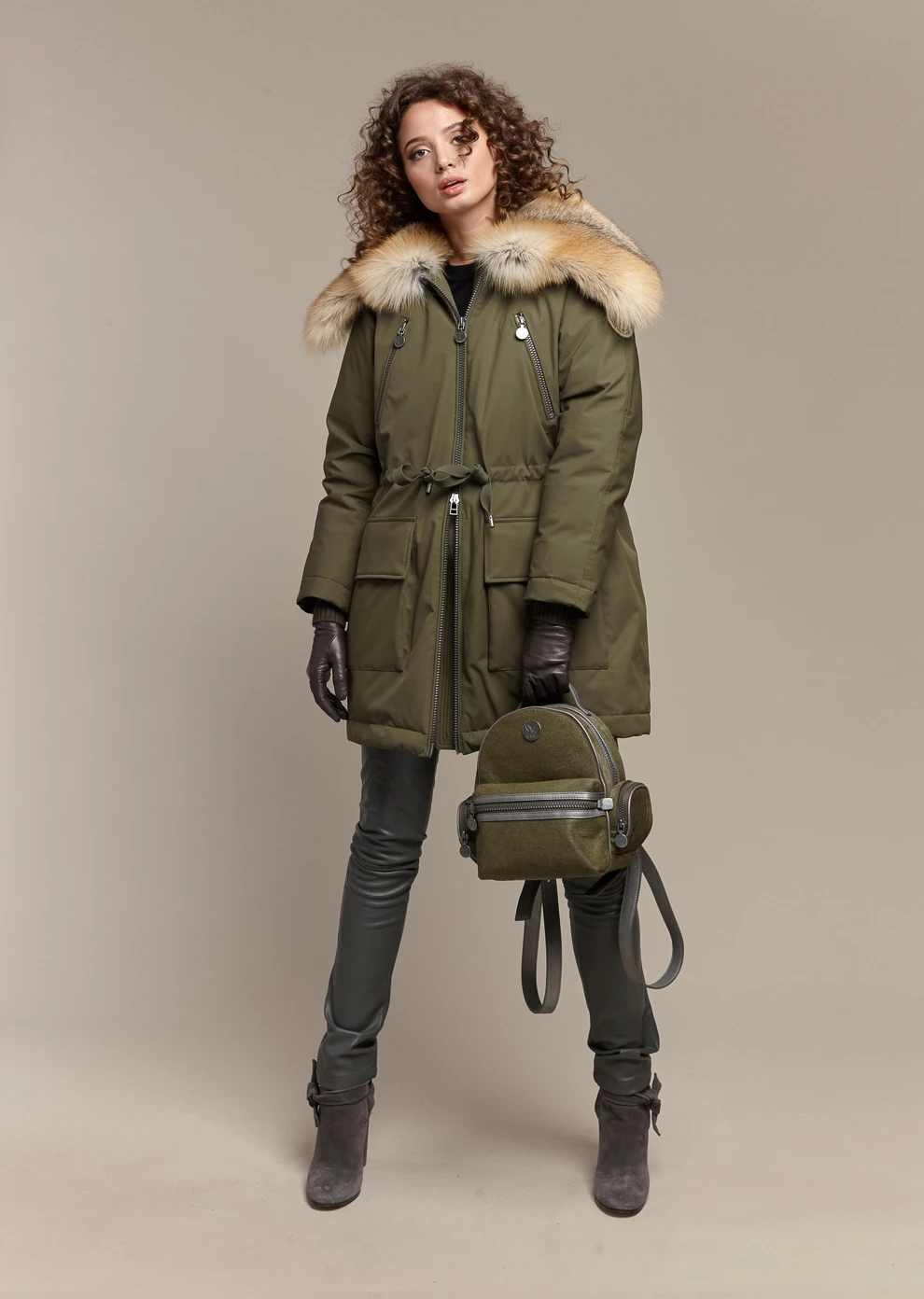 Парка женская зимняя (18W706-0212-G0015)