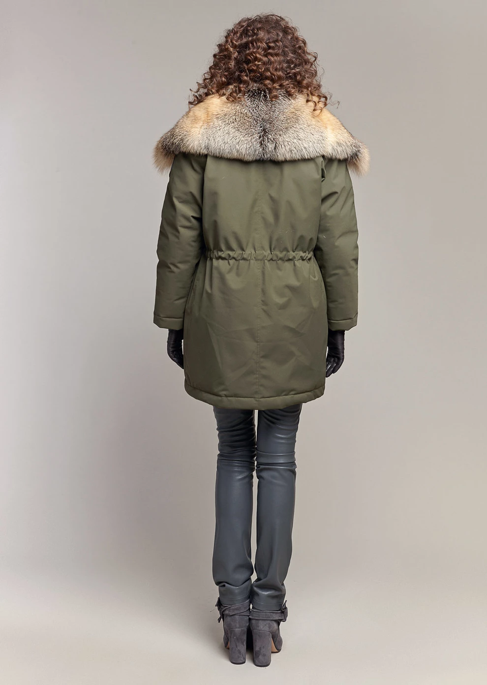 Парка женская зимняя (18W706-0212-G0015)