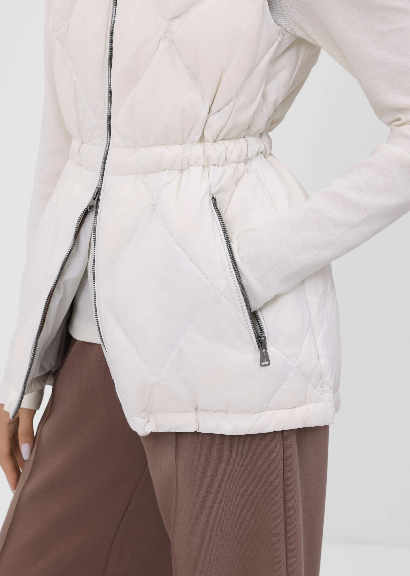 Облегчённый пуховый жилет (1525SW-1023-A002)