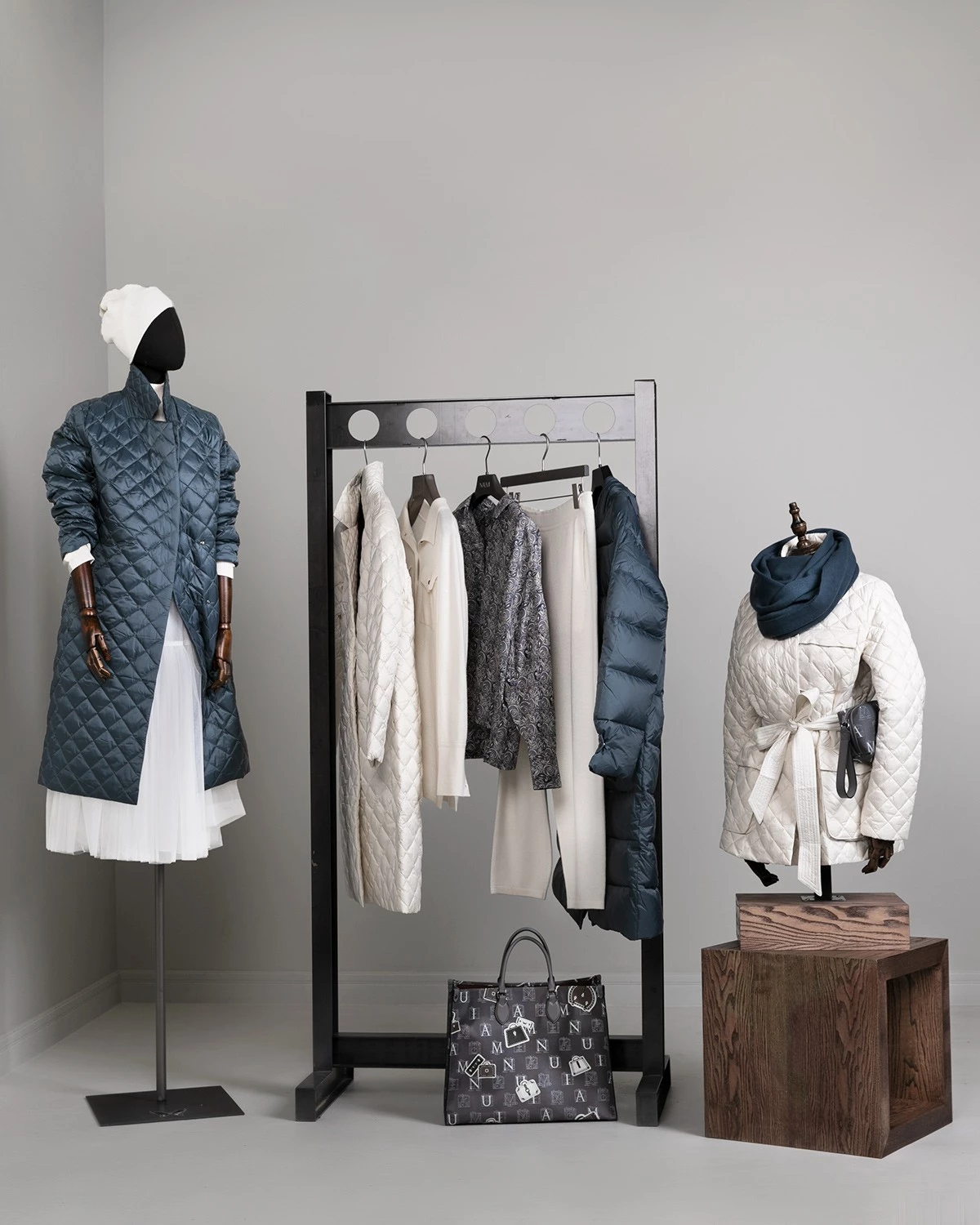 Морская волна и пенный прибой - летние краски для зимнего гардероба