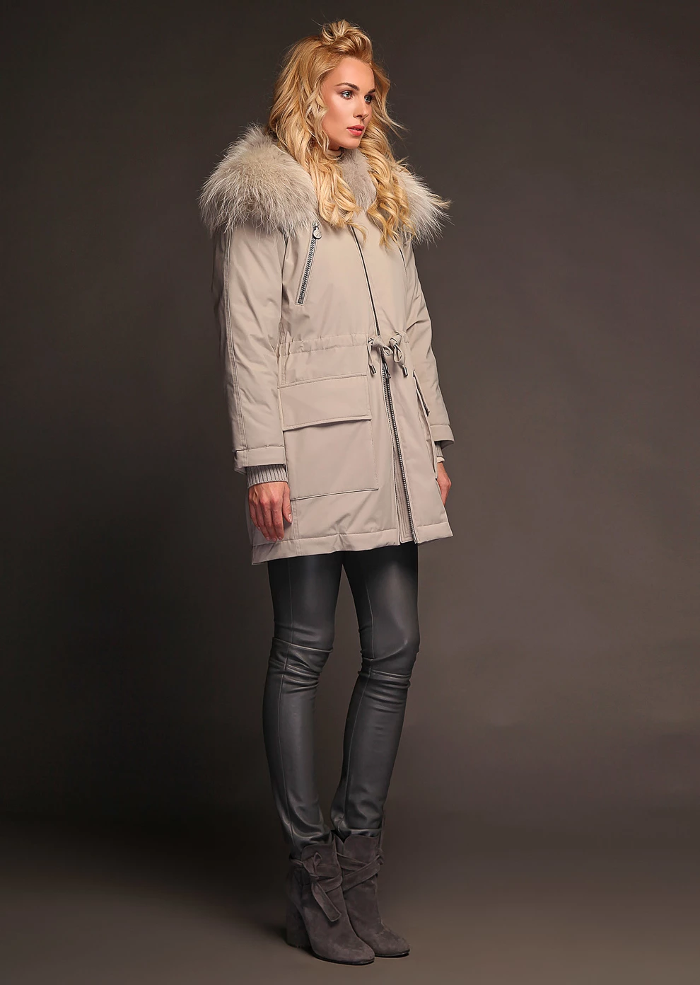 Парка женская зимняя (18W706-0212-G0024)