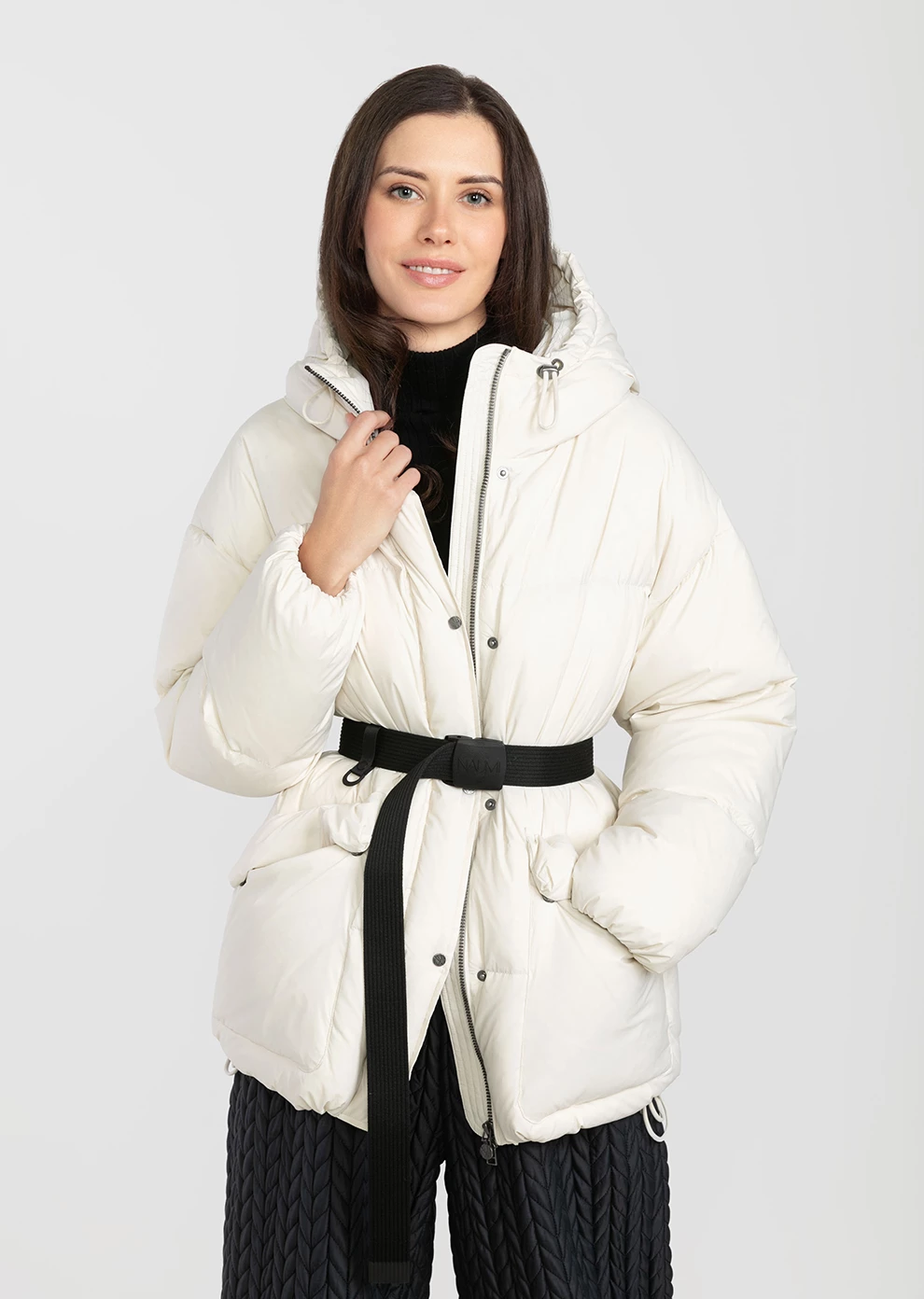 Короткий пуховик с капюшоном (1281QW-0079-QD001)