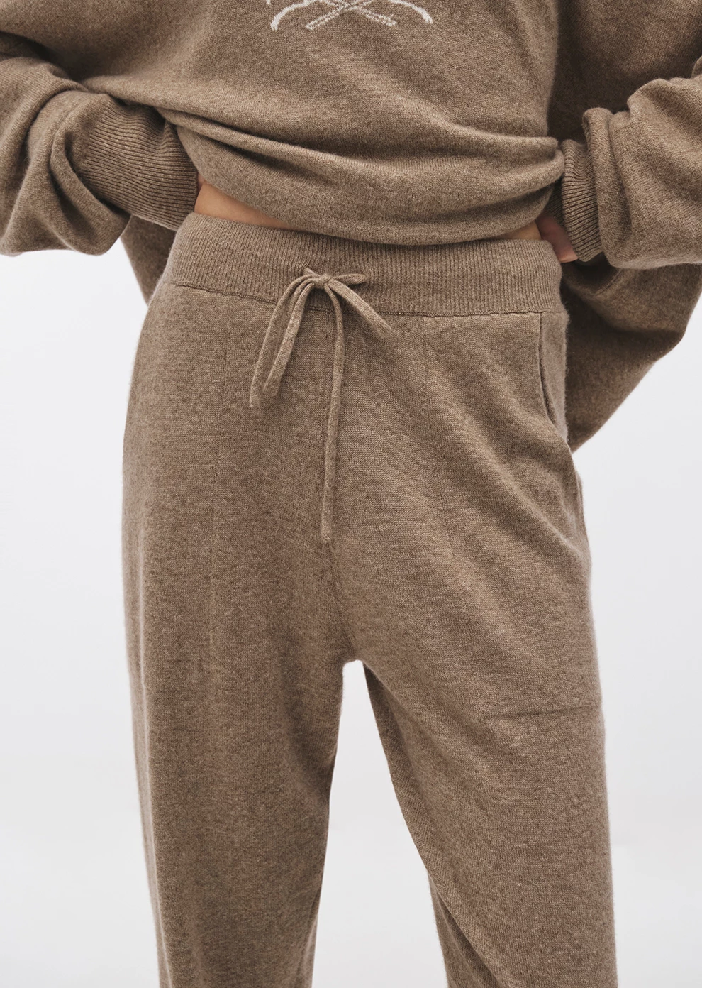 Кашемировые брюки-джоггеры (6957QW-5001-A506)