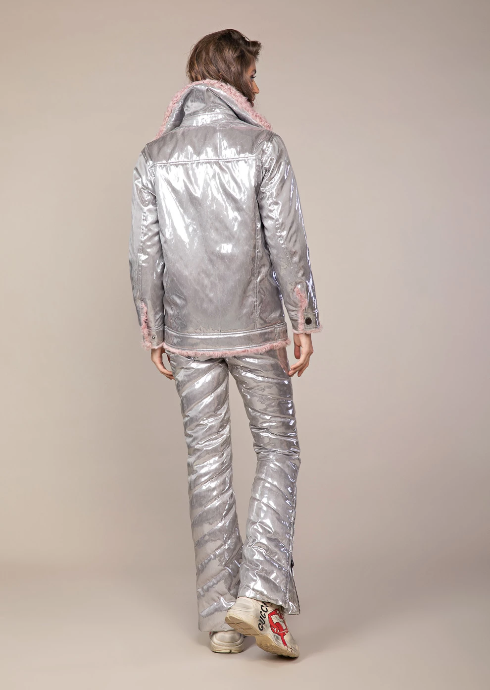 Утепленная куртка с покладом из натурального меха (19W764-4443-IZ055)