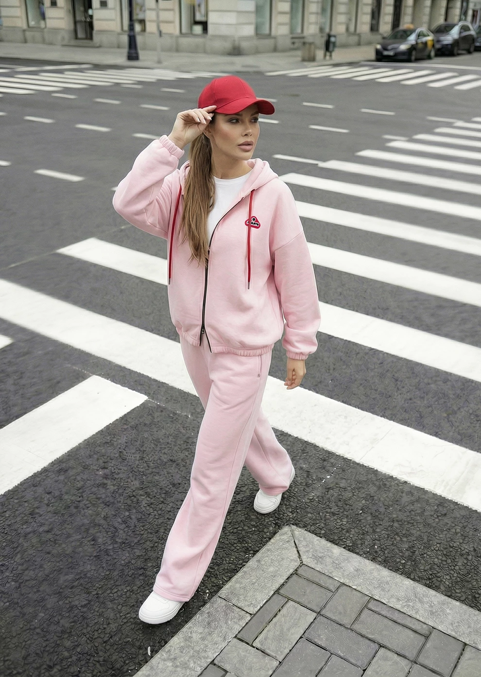 Розовый драйв: спорт и стиль