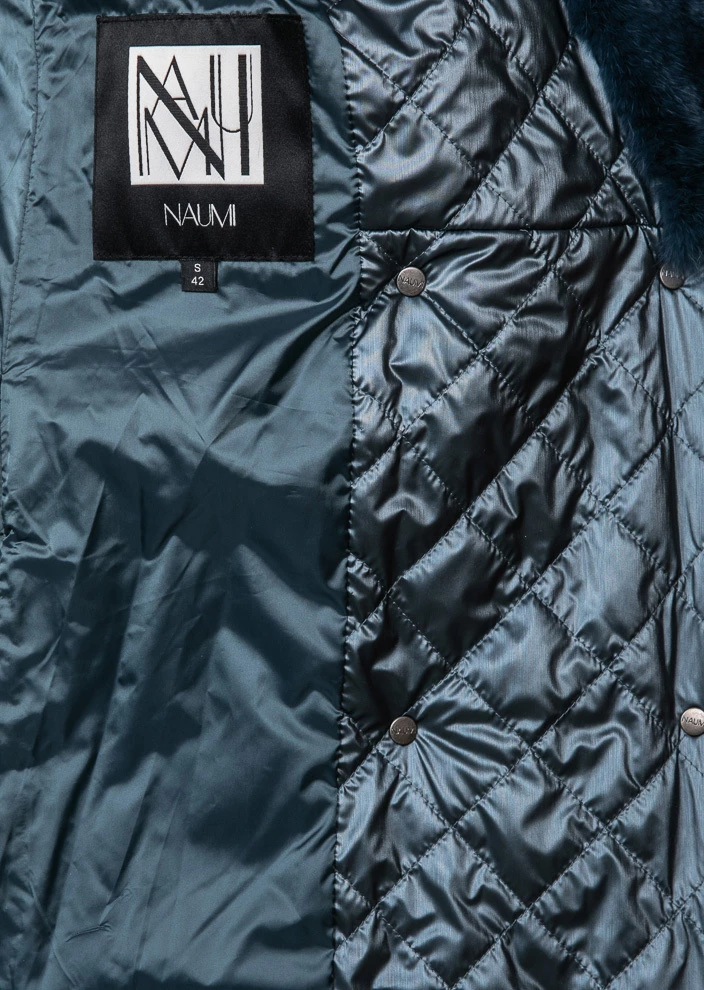 Длинное стеганое пальто с воротником из натурального меха (19W719-1233-IP016)